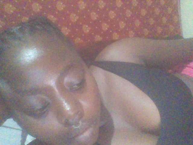 PrettyG live webcam show