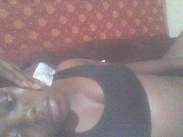 PrettyG live webcam show