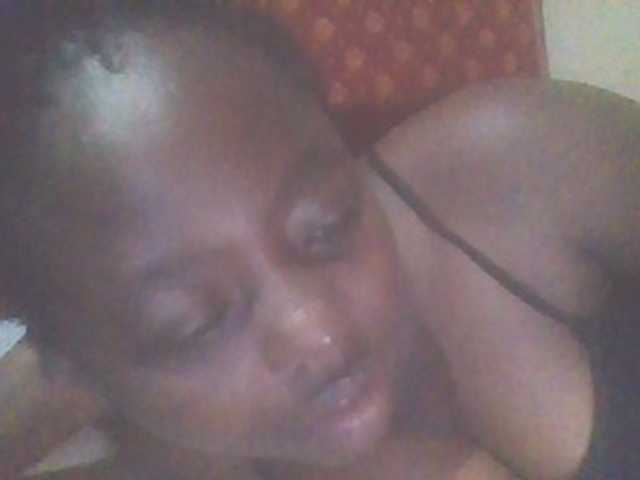 PrettyG live webcam show