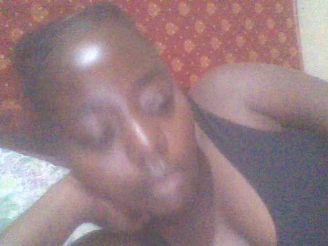 PrettyG live webcam show