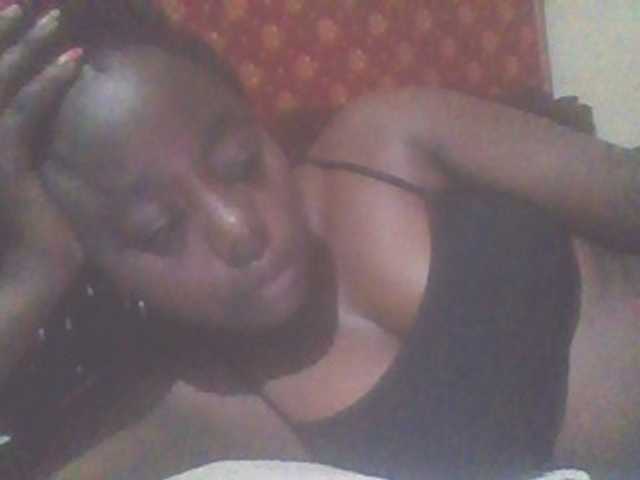 PrettyG live webcam show