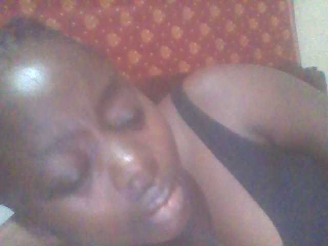 PrettyG live webcam show