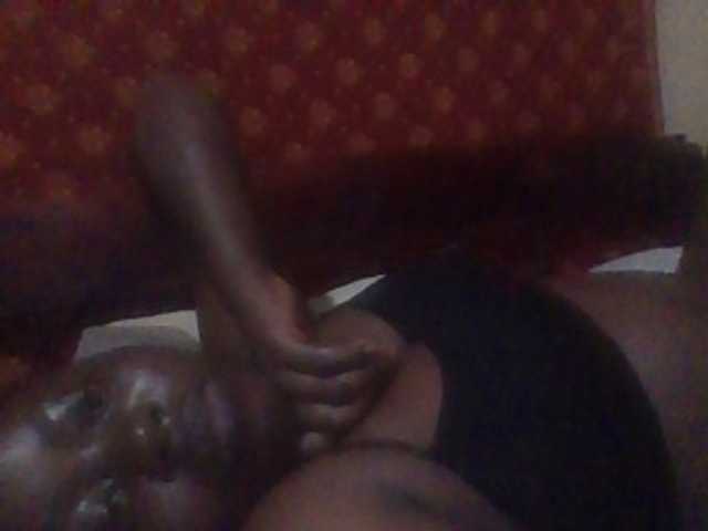 PrettyG live cam on BongaCams