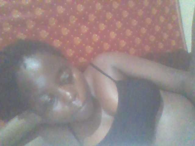 PrettyG live cam on BongaCams