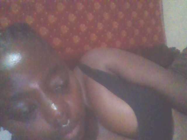 PrettyG live webcam show
