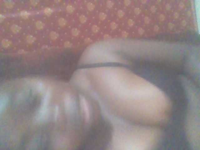 PrettyG live webcam show