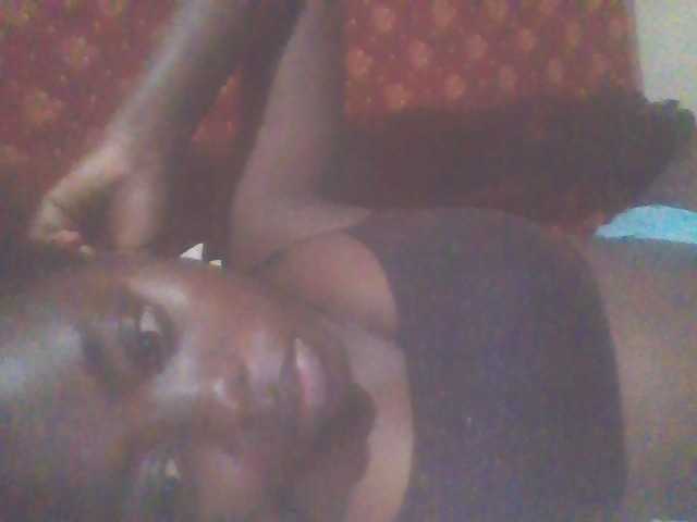 PrettyG live webcam show