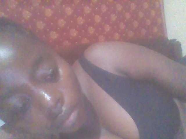 PrettyG live webcam show