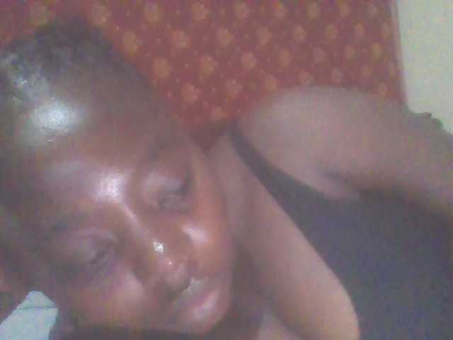 PrettyG live webcam show