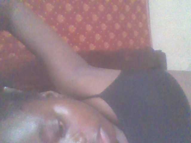 PrettyG live webcam show