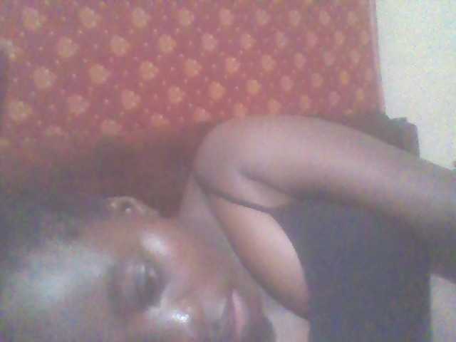 PrettyG live webcam show