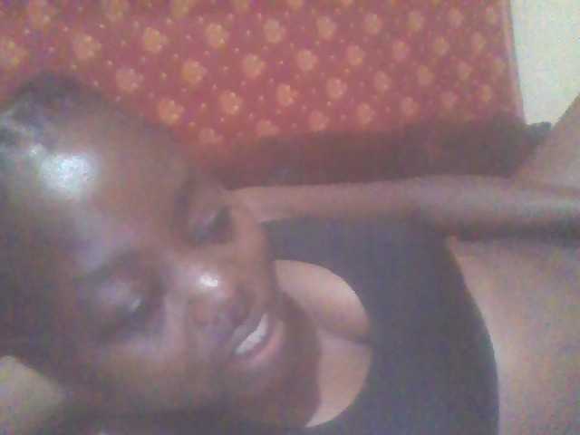 PrettyG live webcam show