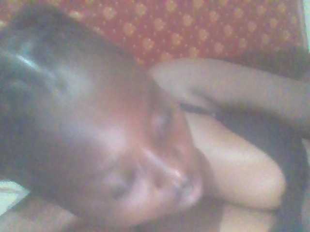 PrettyG live webcam show