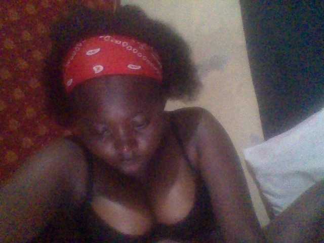 PrettyG live cam preview