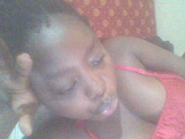 PrettyG's BongaCams show and profile