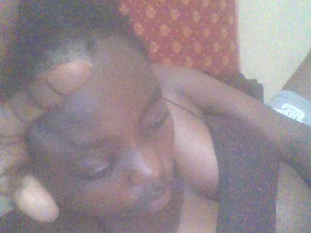 PrettyG's BongaCams show and profile