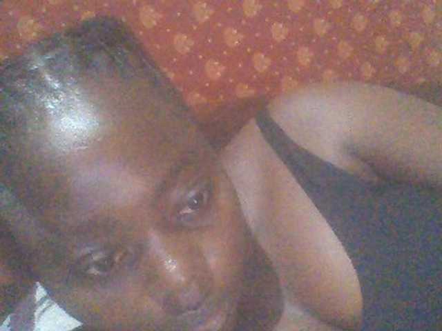PrettyG live webcam show
