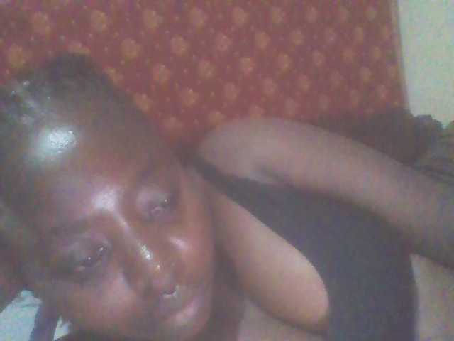 PrettyG live webcam show