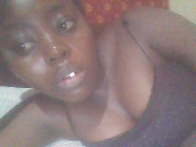 PrettyG's BongaCams show and profile