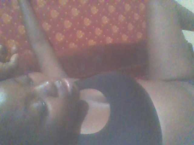 PrettyG live webcam show