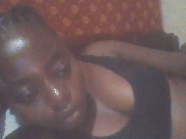 PrettyG live webcam show
