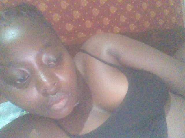 PrettyG live webcam show