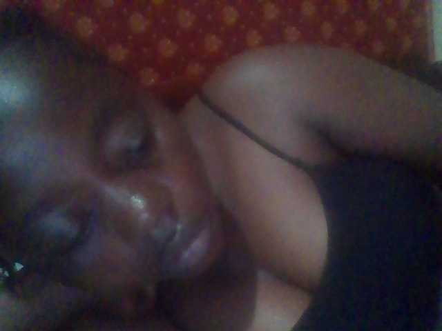 PrettyG live cam on BongaCams