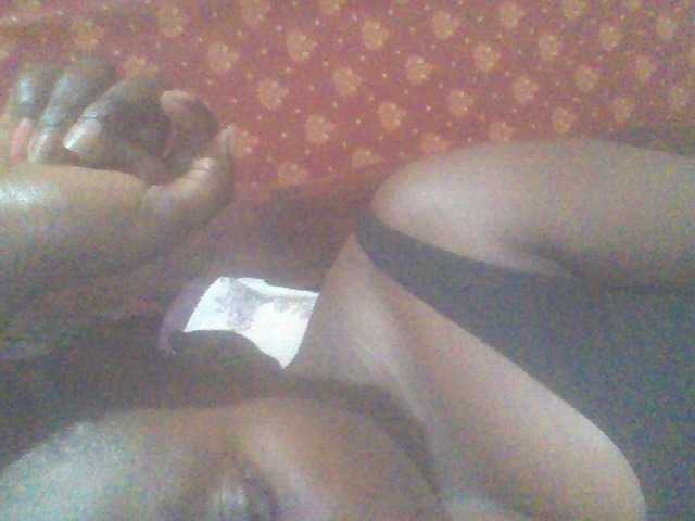 PrettyG live webcam show