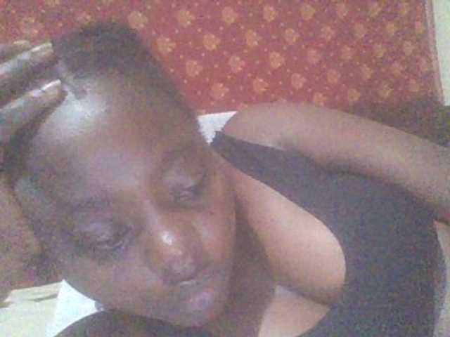 PrettyG live cam on BongaCams