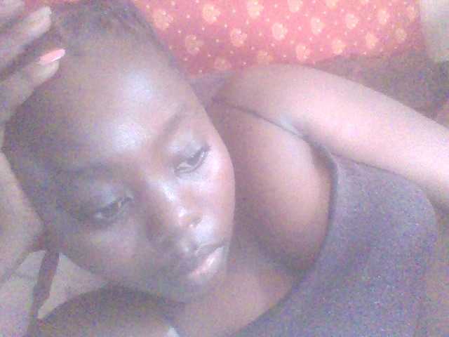 PrettyG live cam on BongaCams