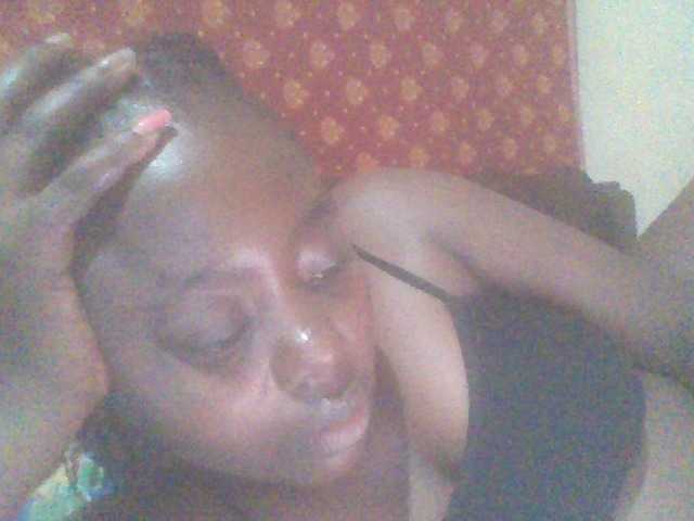 PrettyG live webcam show