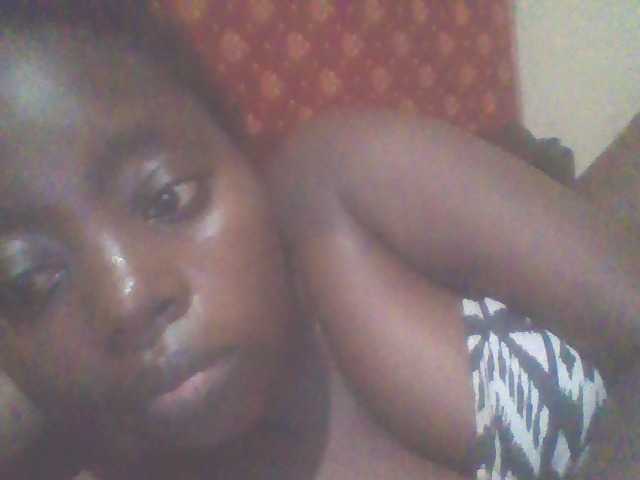 PrettyG's BongaCams show and profile