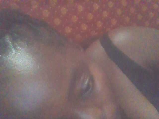 PrettyG live webcam show