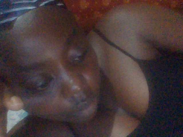 PrettyG live cam on BongaCams