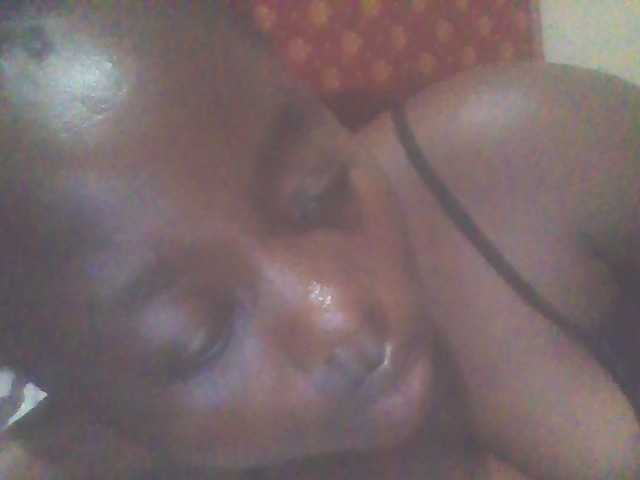 PrettyG live webcam show