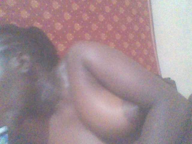 PrettyG live webcam show