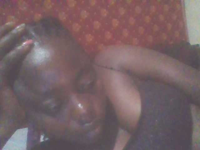 PrettyG live webcam show