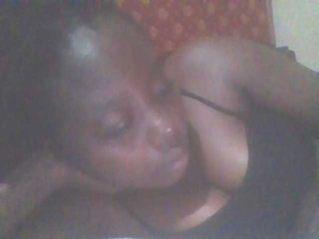 PrettyG live webcam show