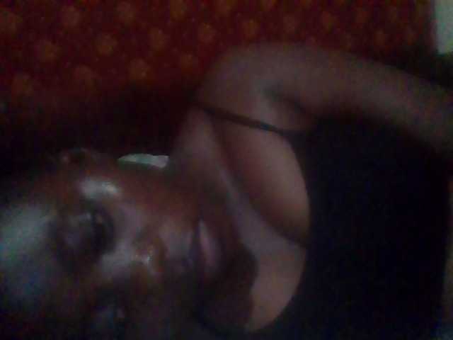 PrettyG live cam on BongaCams