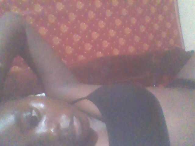 PrettyG live cam on BongaCams