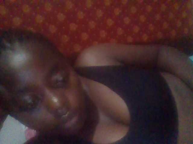 PrettyG live cam on BongaCams