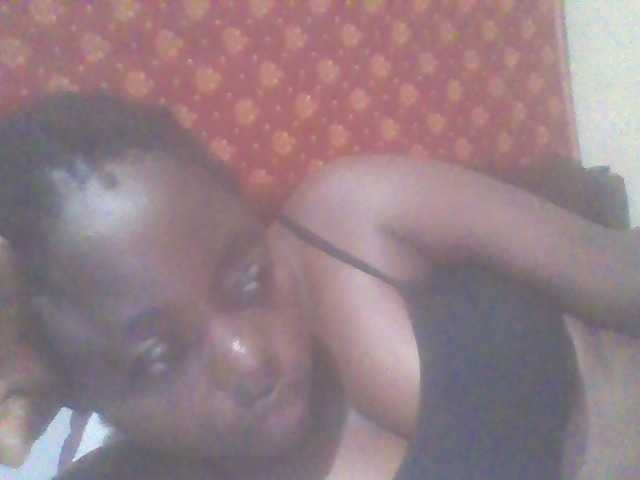 PrettyG live webcam show