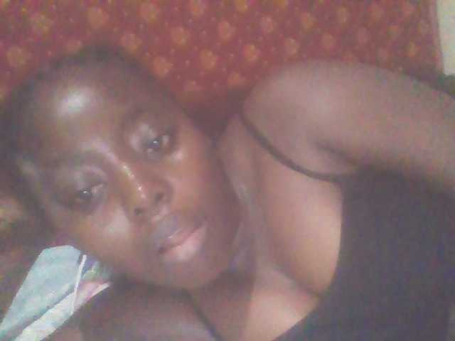 PrettyG live webcam show