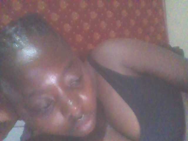 PrettyG live webcam show