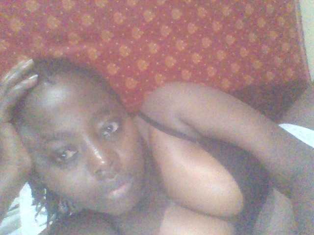 PrettyG live cam on BongaCams