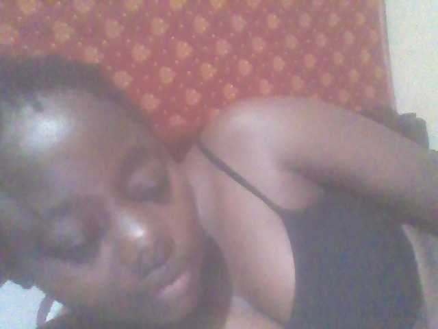 PrettyG live webcam show