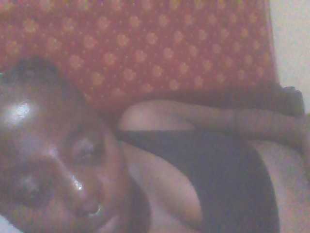 PrettyG live webcam show