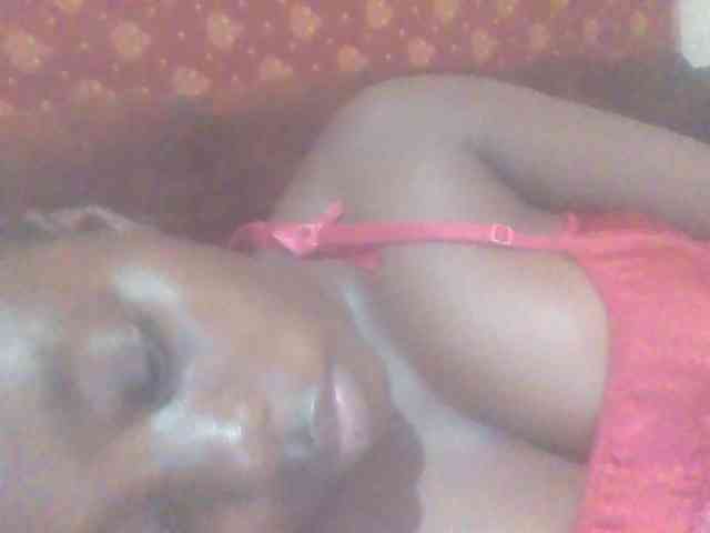 PrettyG Live Webcam on BongaCams