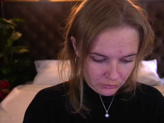 MaribelRiver — live female cam