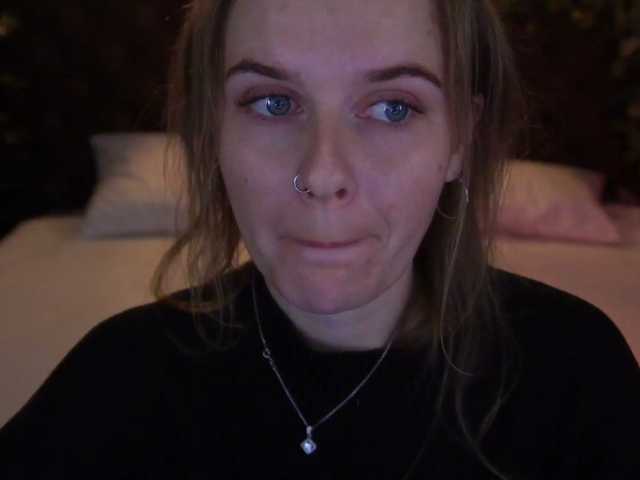 MaribelRiver live cam on BongaCams